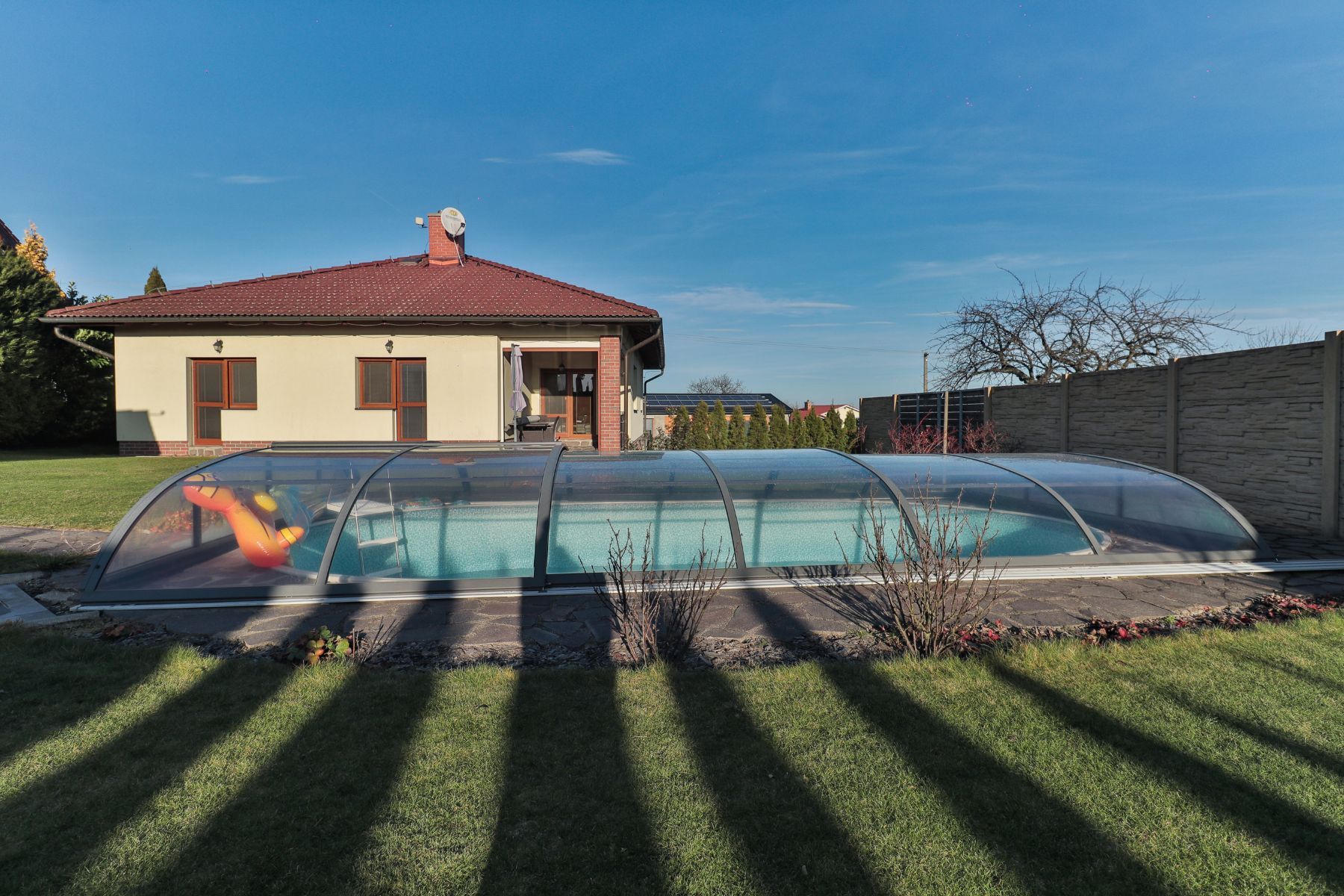 Administrativní budova horní suchá